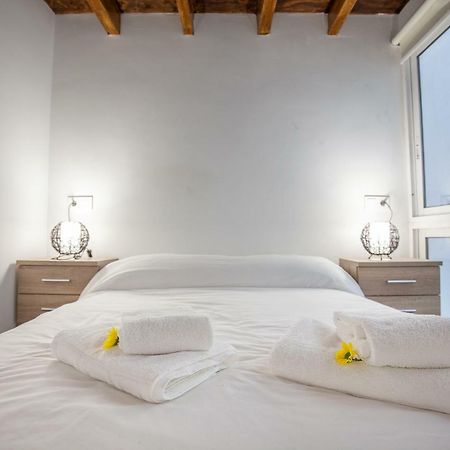 Pasaje Amores Iz. - Tranquilidad Y Vida Cultural En Centro Sevilla 4Px 外观 照片